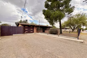 6060 E 2nd St, Tucson, AZ 85711 - Photo 2