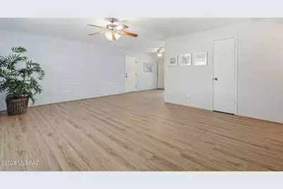 1041 S Abrego Drive, Green Valley, AZ 85614 - Photo 4