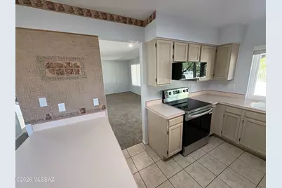 681 N Hearthside Lane, Tucson, AZ 85748 - Photo 14