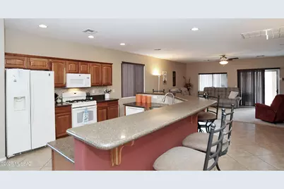 12648 N Golden Jubilee Drive, Marana, AZ 85653 - Photo 16