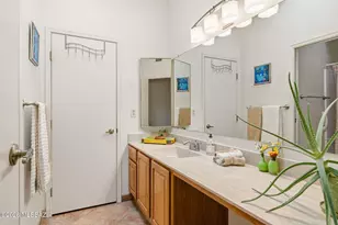 679 W Sunlight Ln, Tucson, AZ 85704 - Photo 12