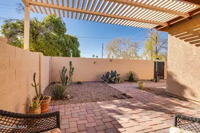 679 W Sunlight Lane, Tucson, AZ 85704 - Photo 18