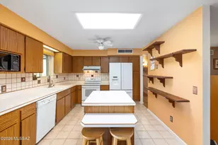 10080 N Camino Valdeflores, Tucson, AZ 85737 - Photo 8