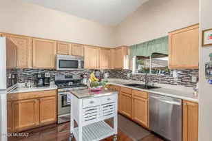 2150 W Roundwood Pl, Tucson, AZ 85745 - Photo 10