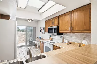 7801 E Hawthorne Street, Tucson, AZ 85710 - Photo 14