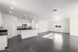 5738 E Hermans Rd, Tucson, AZ 85756 - Photo 10