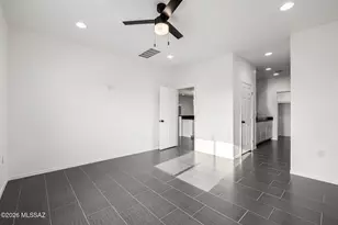 5738 E Hermans Rd, Tucson, AZ 85756 - Photo 18