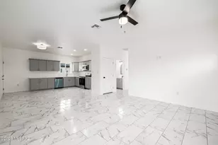 5738 E Hermans Rd, Tucson, AZ 85756 - Photo 38