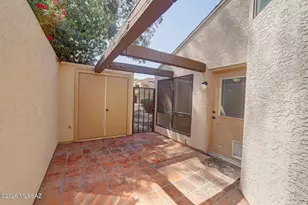 7618 E Callisto Cir, Tucson, AZ 85715 - Photo 2