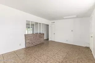 1316 W Simmons Pl, Tucson, AZ 85705 - Photo 10