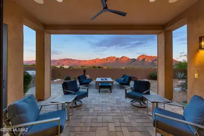 10875 N Poinsettia Drive, Tucson, AZ 85737 - Photo 1