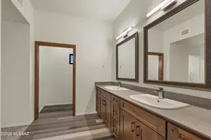 10875 N Poinsettia Dr, Tucson, AZ 85737 - Photo 28