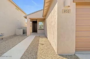 951 W Calle Las Varitas, Sahuarita, AZ 85629 - Photo 2