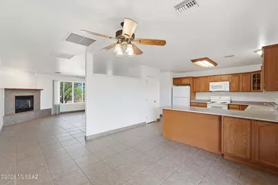 1462 Circulo Sombrero, Rio Rico, AZ 85648 - Photo 16