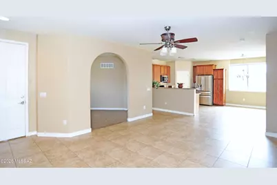 60648 E Eagle Mountain Drive, Saddlebrooke, AZ 85739 - Photo 4