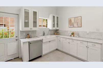 2210 E 6th Street, Tucson, AZ 85719 - Photo 14