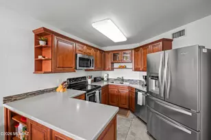 6655 N Canyon Crest Dr, Tucson, AZ 85750 - Photo 6