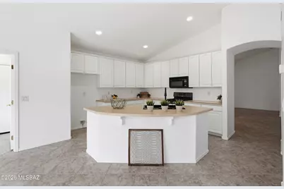 1563 N Rush Creek Court, Green Valley, AZ 85614 - Photo 12
