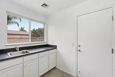 1563 N Rush Creek Court, Green Valley, AZ 85614 - Photo 32