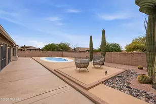 1563 N Rush Creek Ct, Green Valley, AZ 85614 - Photo 6