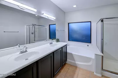 8271 N Rocky Brook Drive, Tucson, AZ 85743 - Photo 12