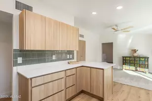 7076 E Arrowhead Dr, Tucson, AZ 85715 - Photo 14