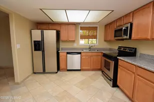 814 N Crescent Ln, Tucson, AZ 85710 - Photo 10