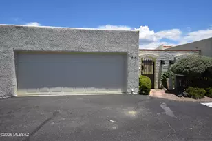 814 N Crescent Ln, Tucson, AZ 85710 - Photo 2