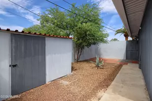 5936 E 2nd St, Tucson, AZ 85711 - Photo 46