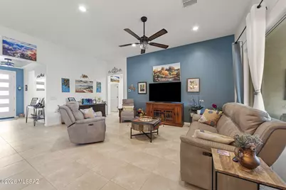 2547 E Josephine View Drive, Green Valley, AZ 85614 - Photo 10