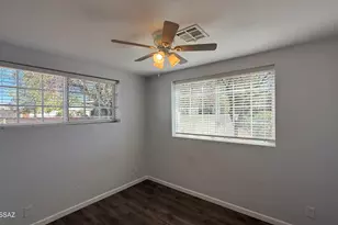 8449 E Kent Pl, Tucson, AZ 85710 - Photo 16