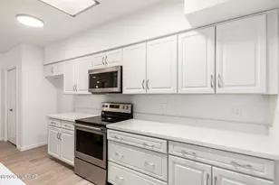 750 W Camino Iturbide, Green Valley, AZ 85622 - Photo 4