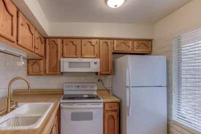602 S Pantano Road #Unit C, Tucson, AZ 85710 - Photo 6