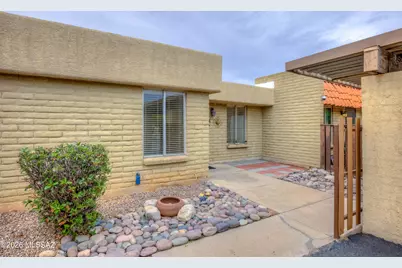 602 S Pantano Road #Unit C, Tucson, AZ 85710 - Photo 2
