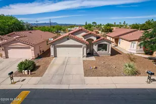 578 W Tara Danette Dr, Tucson, AZ 85704 - Photo 4