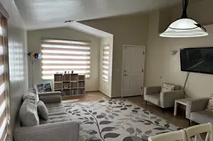 578 W Tara Danette Dr, Tucson, AZ 85704 - Photo 4