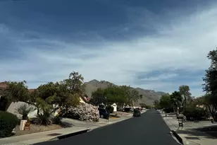 578 W Tara Danette Dr, Tucson, AZ 85704 - Photo 2