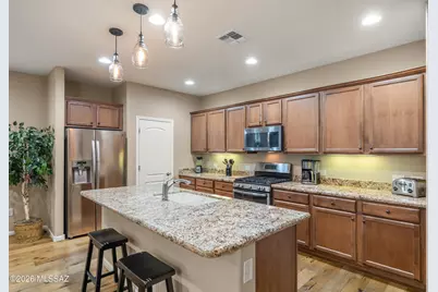 850 N Broken Hills Drive, Green Valley, AZ 85614 - Photo 6