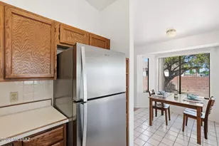 174 E Camino De Diana, Green Valley, AZ 85614 - Photo 12