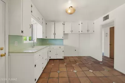 1131 N Nema Avenue, Tucson, AZ 85712 - Photo 4