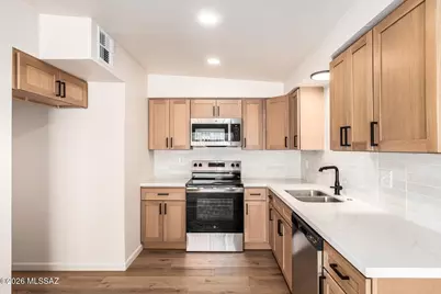 302 E Calle Arizona, Tucson, AZ 85705 - Photo 2