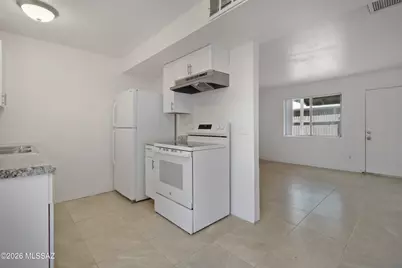 5813 E 23rd Street, Tucson, AZ 85711 - Photo 4