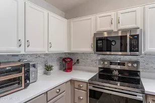 8571 S Navigator Pl, Tucson, AZ 85756 - Photo 14