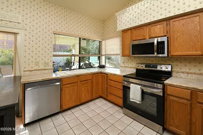 5545 N Waterfield Drive, Tucson, AZ 85750 - Photo 10