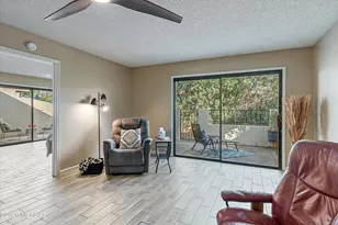 7232 E Ashling Ln, Tucson, AZ 85715 - Photo 8