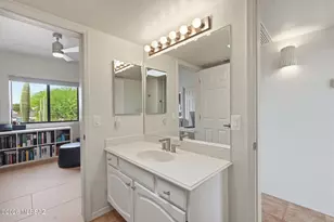 1097 W Corte Del Pintor, Green Valley, AZ 85614 - Photo 28