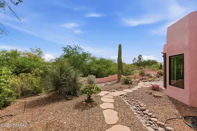 1097 W Corte Del Pintor, Green Valley, AZ 85614 - Photo 34