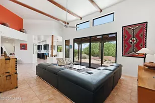 1097 W Corte Del Pintor, Green Valley, AZ 85614 - Photo 8