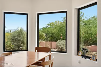 1097 W Corte Del Pintor, Green Valley, AZ 85614 - Photo 12