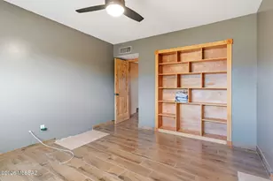 9320 E Barbara Jean Pl, Tucson, AZ 85710 - Photo 18